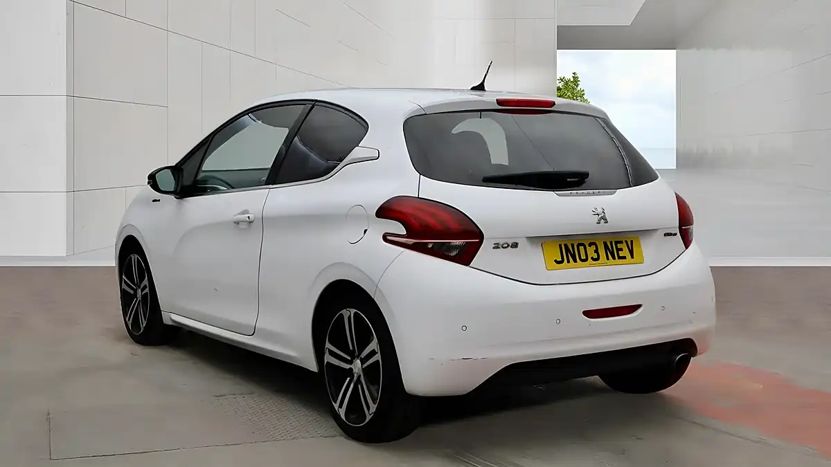 Used 2015 Peugeot 208 GT Line White - Interior and Exterior details 6