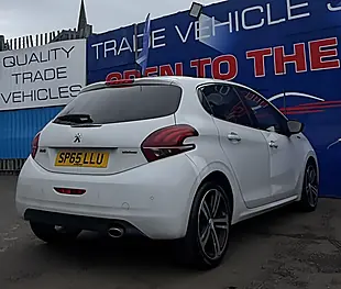 Used 2015 Peugeot 208 GT Line White - Interior and Exterior details 10