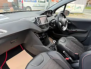 Used 2015 Peugeot 208 GT Line White - Interior and Exterior details 10