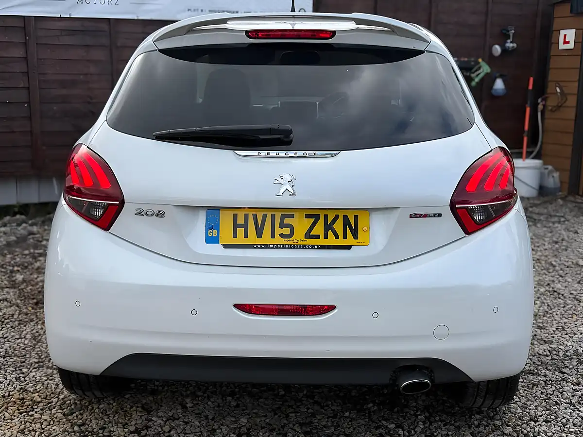 Used 2015 Peugeot 208 GT Line White - Interior and Exterior details 9