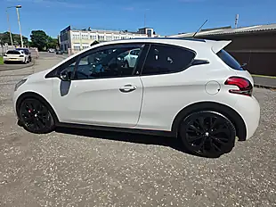 Used 2015 Peugeot 208 GTI 30th White - Interior and Exterior details 10