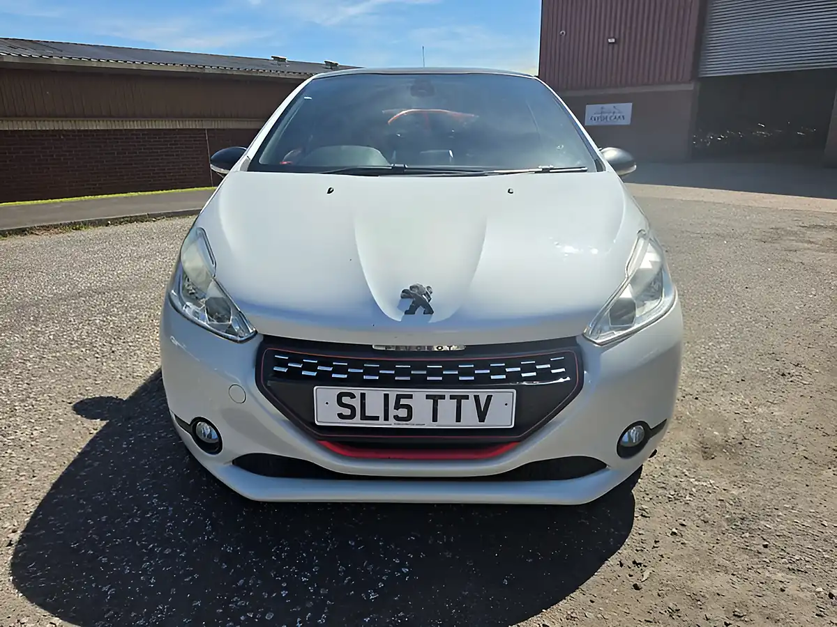 Used 2015 Peugeot 208 GTI 30th White - Interior and Exterior details 3
