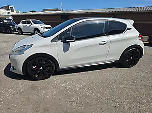 Used 2015 Peugeot 208 GTI 30th White - Interior and Exterior details 8