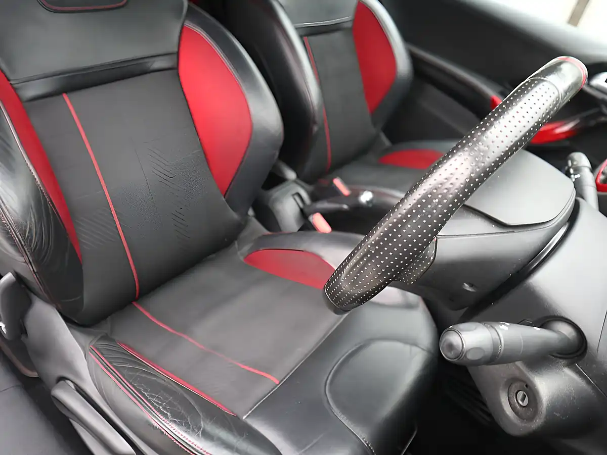 Used 2015 Peugeot 208 GTI White - Interior and Exterior details 10