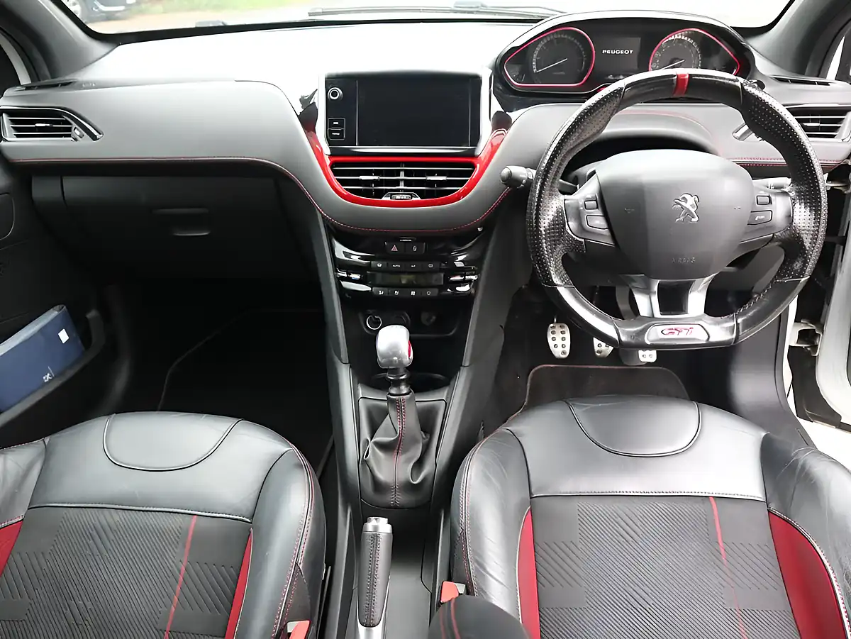 Used 2015 Peugeot 208 GTI White - Interior and Exterior details 2