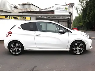 Used 2015 Peugeot 208 GTI White - Interior and Exterior details 3
