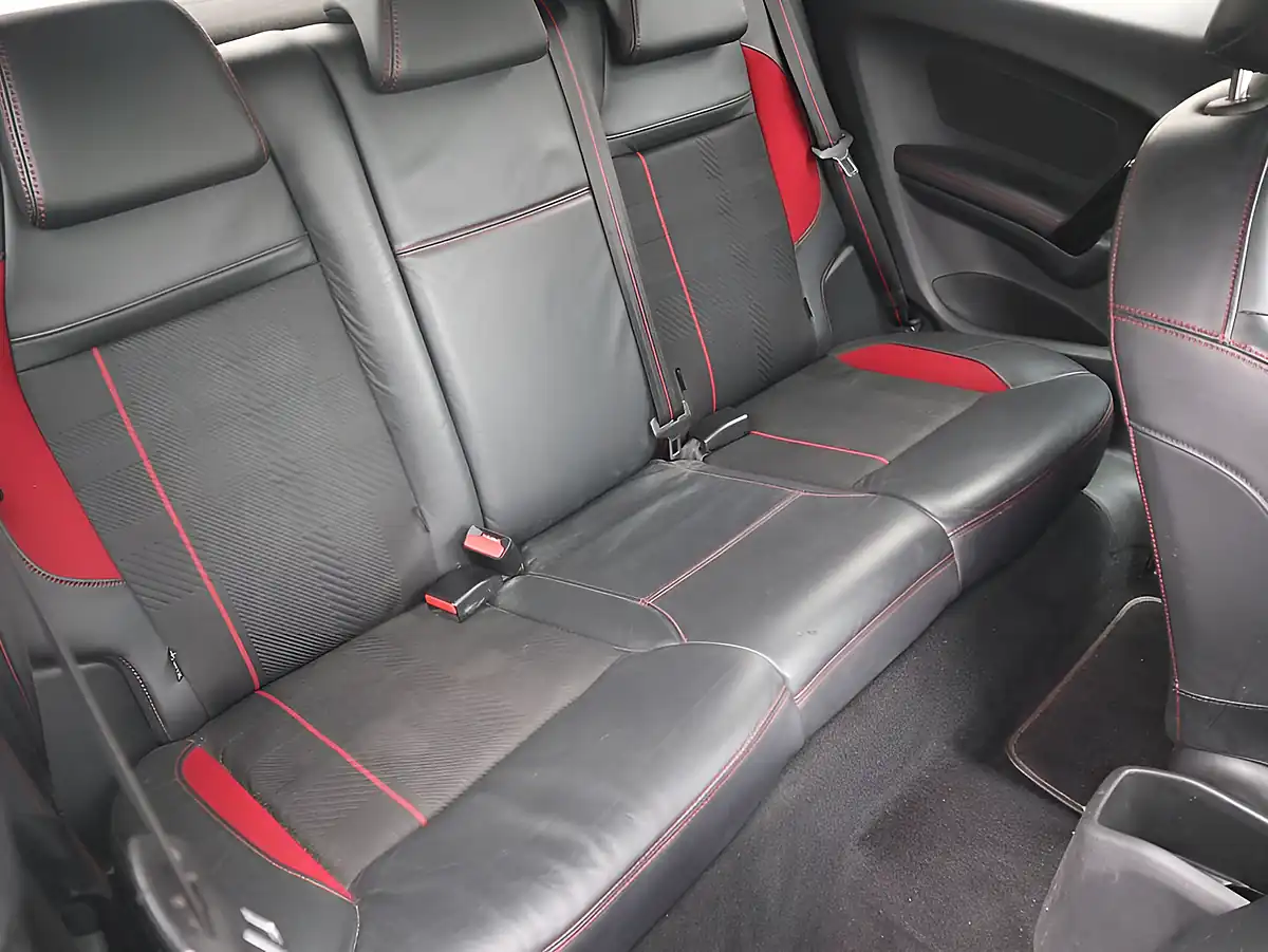 Used 2015 Peugeot 208 GTI White - Interior and Exterior details 6