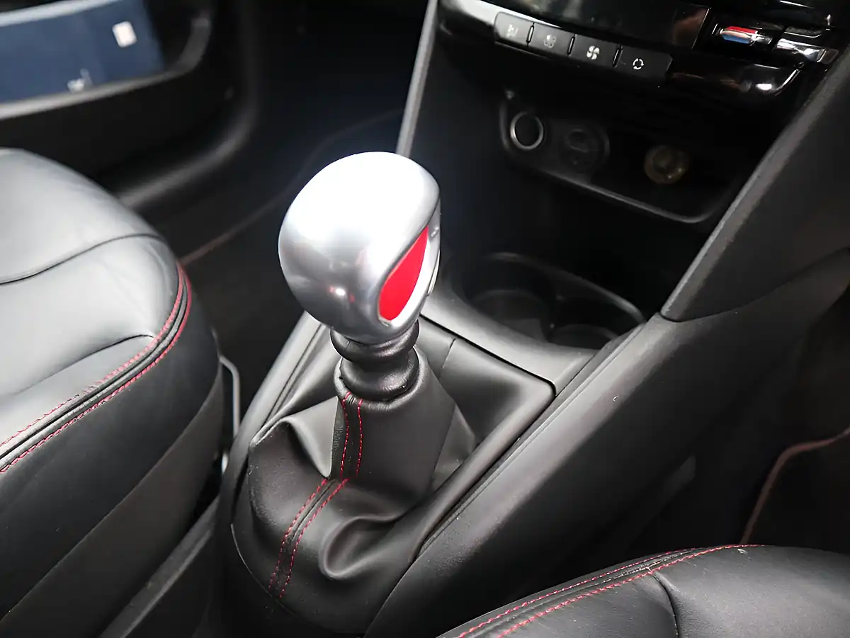 Used 2015 Peugeot 208 GTI White - Interior and Exterior details 7