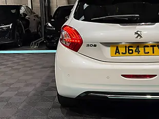 Used 2015 Peugeot 208 GTI White - Interior and Exterior details 11