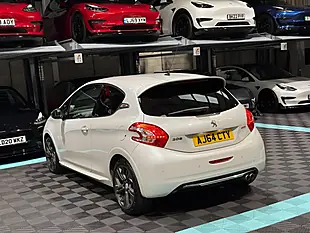 Used 2015 Peugeot 208 GTI White - Interior and Exterior details 5