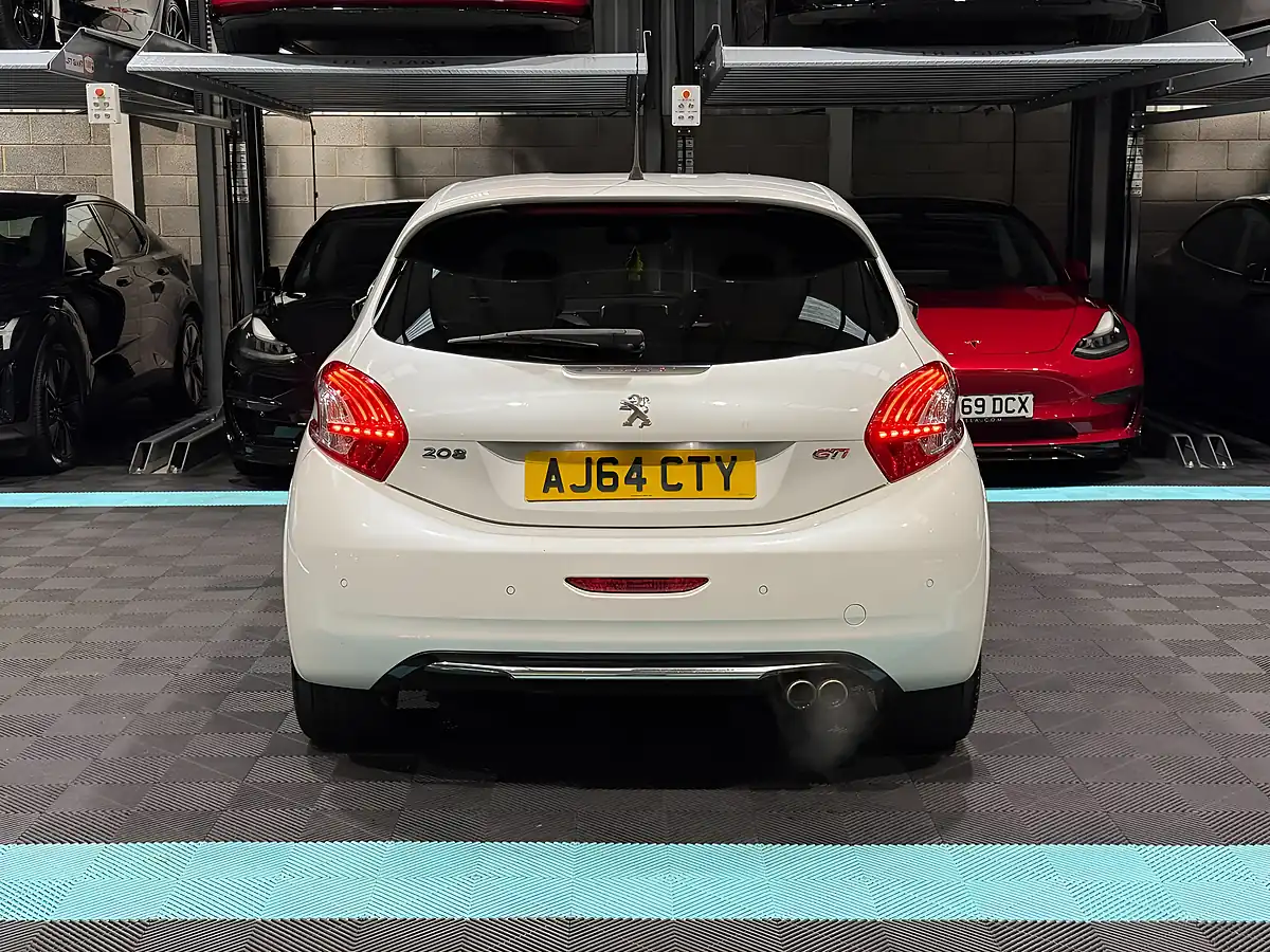 Used 2015 Peugeot 208 GTI White - Interior and Exterior details 6