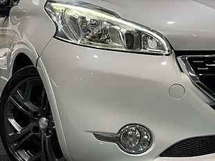 Used 2015 Peugeot 208 GTI White - Interior and Exterior details 9