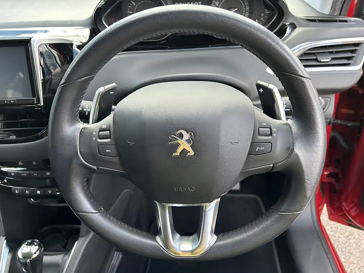 Used 2015 Peugeot 208 Red - Interior and Exterior details 11