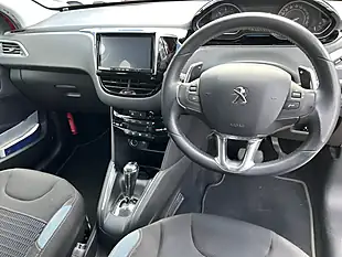 Used 2015 Peugeot 208 Red - Interior and Exterior details 9