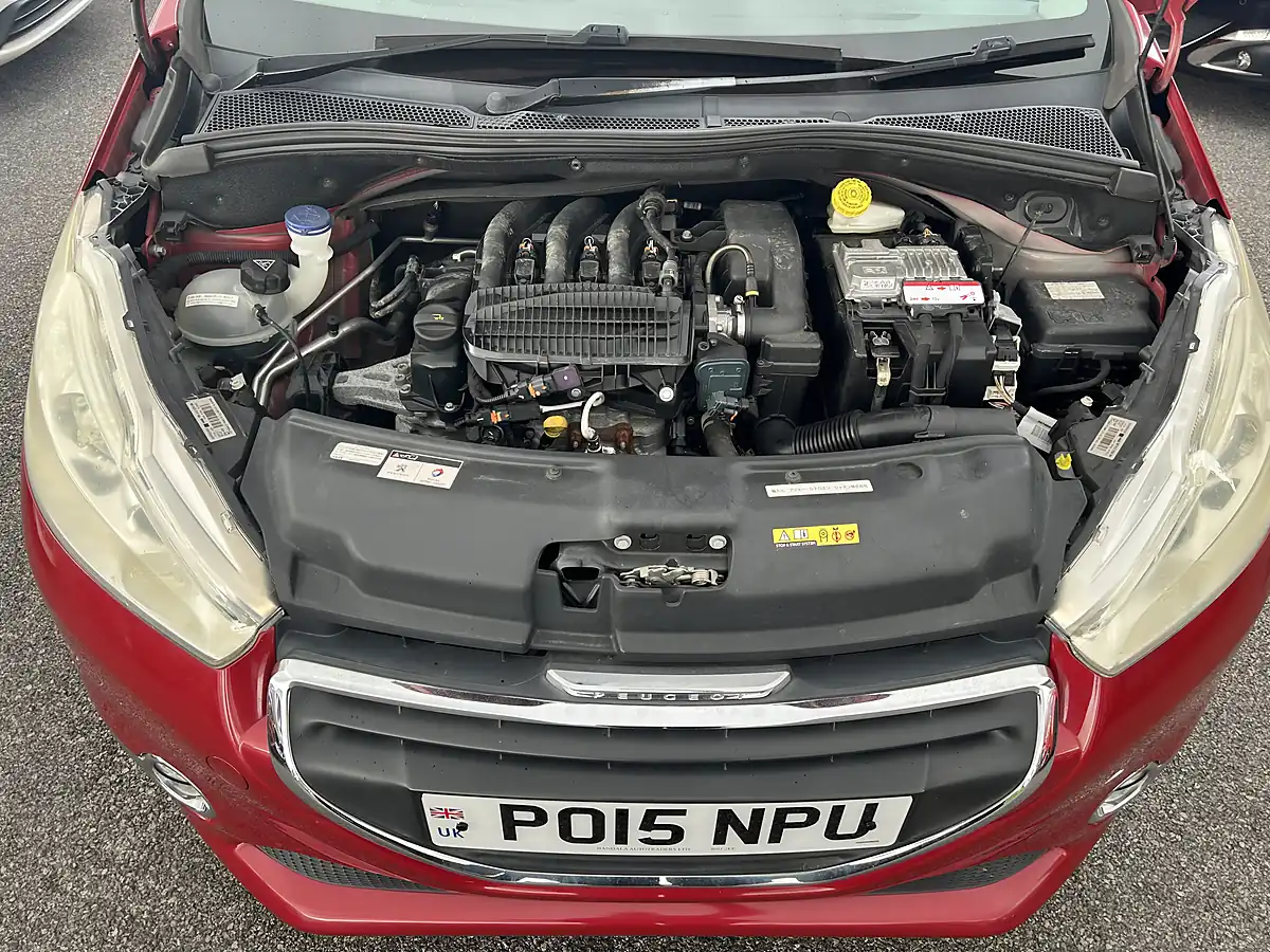 Used 2015 Peugeot 208 Red - Interior and Exterior details 20