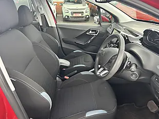Used 2015 Peugeot 208 Red - Interior and Exterior details 7
