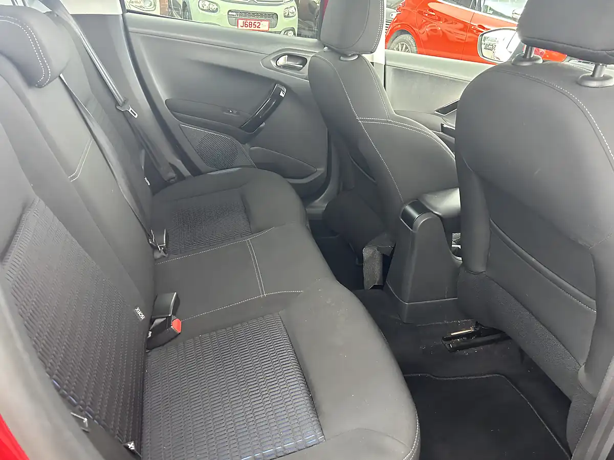 Used 2015 Peugeot 208 Red - Interior and Exterior details 9