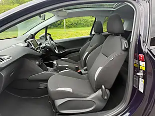 Used 2015 Peugeot 208 Style Blue - Interior and Exterior details 10