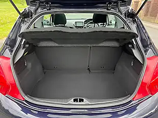 Used 2015 Peugeot 208 Style Blue - Interior and Exterior details 12