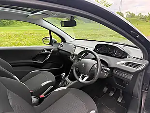 Used 2015 Peugeot 208 Style Blue - Interior and Exterior details 14