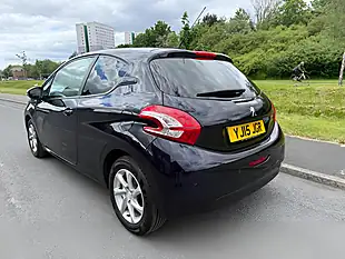 Used 2015 Peugeot 208 Style Blue - Interior and Exterior details 4