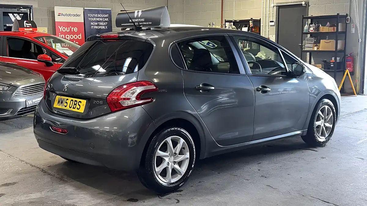 Used 2015 Peugeot 208 Style Grey - Interior and Exterior details 5