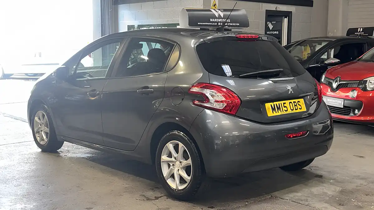 Used 2015 Peugeot 208 Style Grey - Interior and Exterior details 7