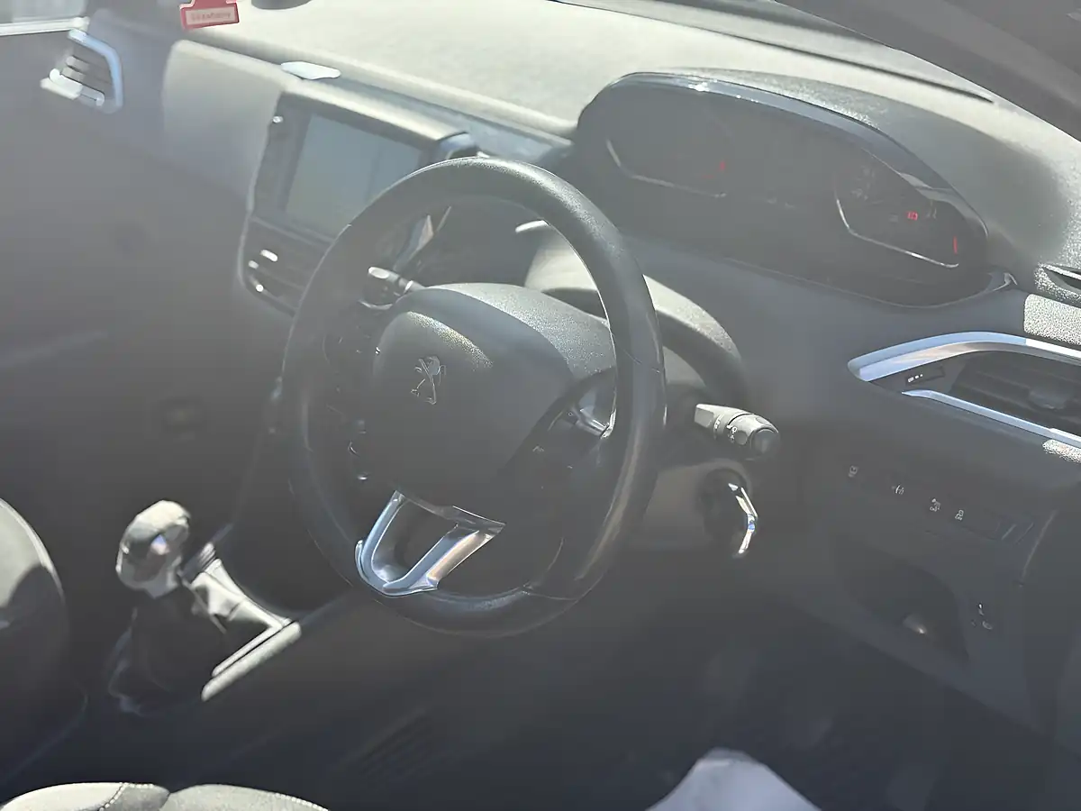 Used 2015 Peugeot 208 Style Grey - Interior and Exterior details 15
