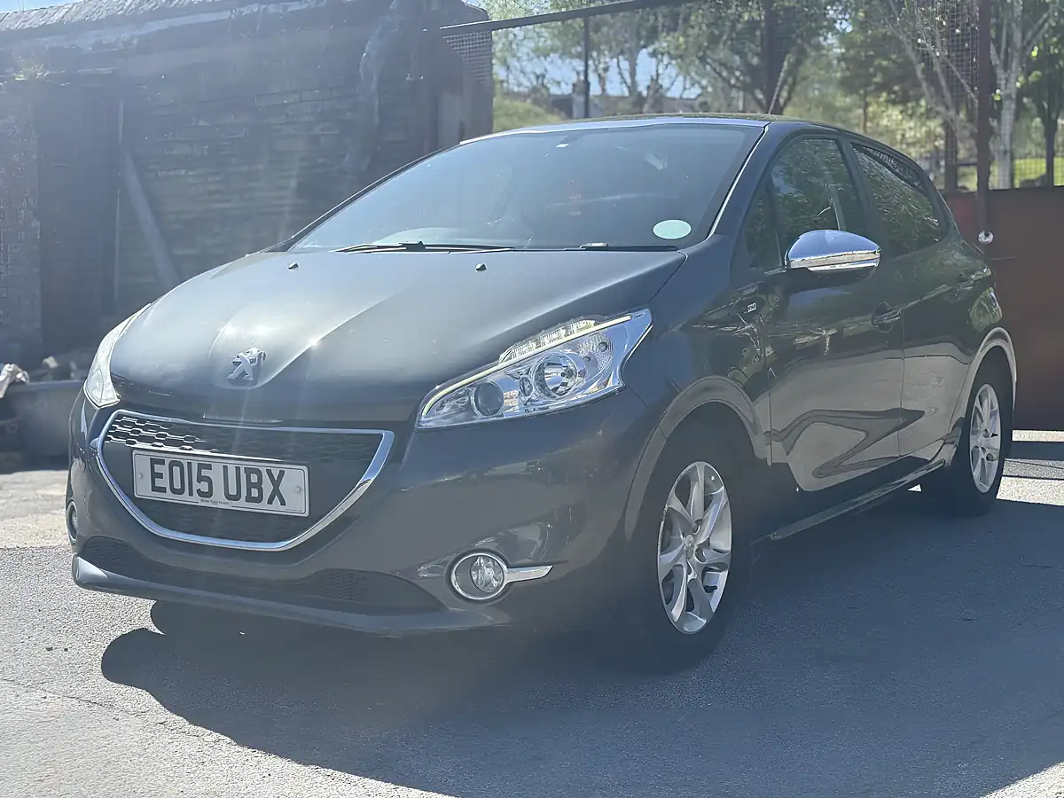 Used 2015 Peugeot 208 Style Grey - Interior and Exterior details 6