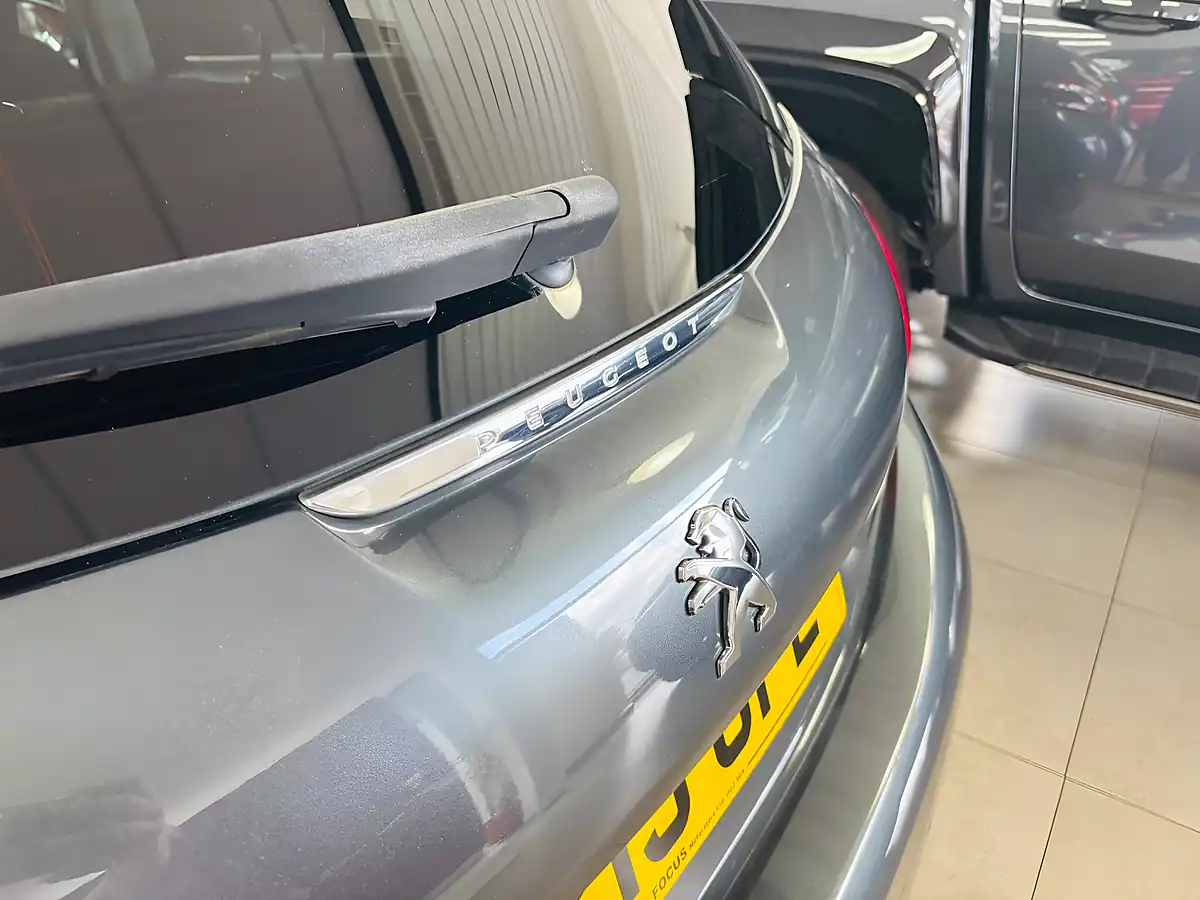 Used 2015 Peugeot 208 Style Grey - Interior and Exterior details 12