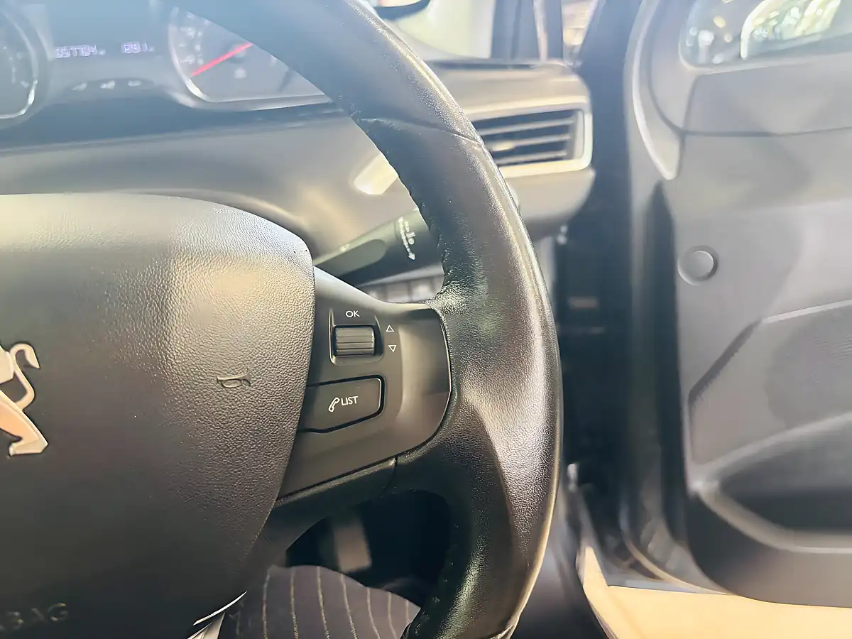 Used 2015 Peugeot 208 Style Grey - Interior and Exterior details 18