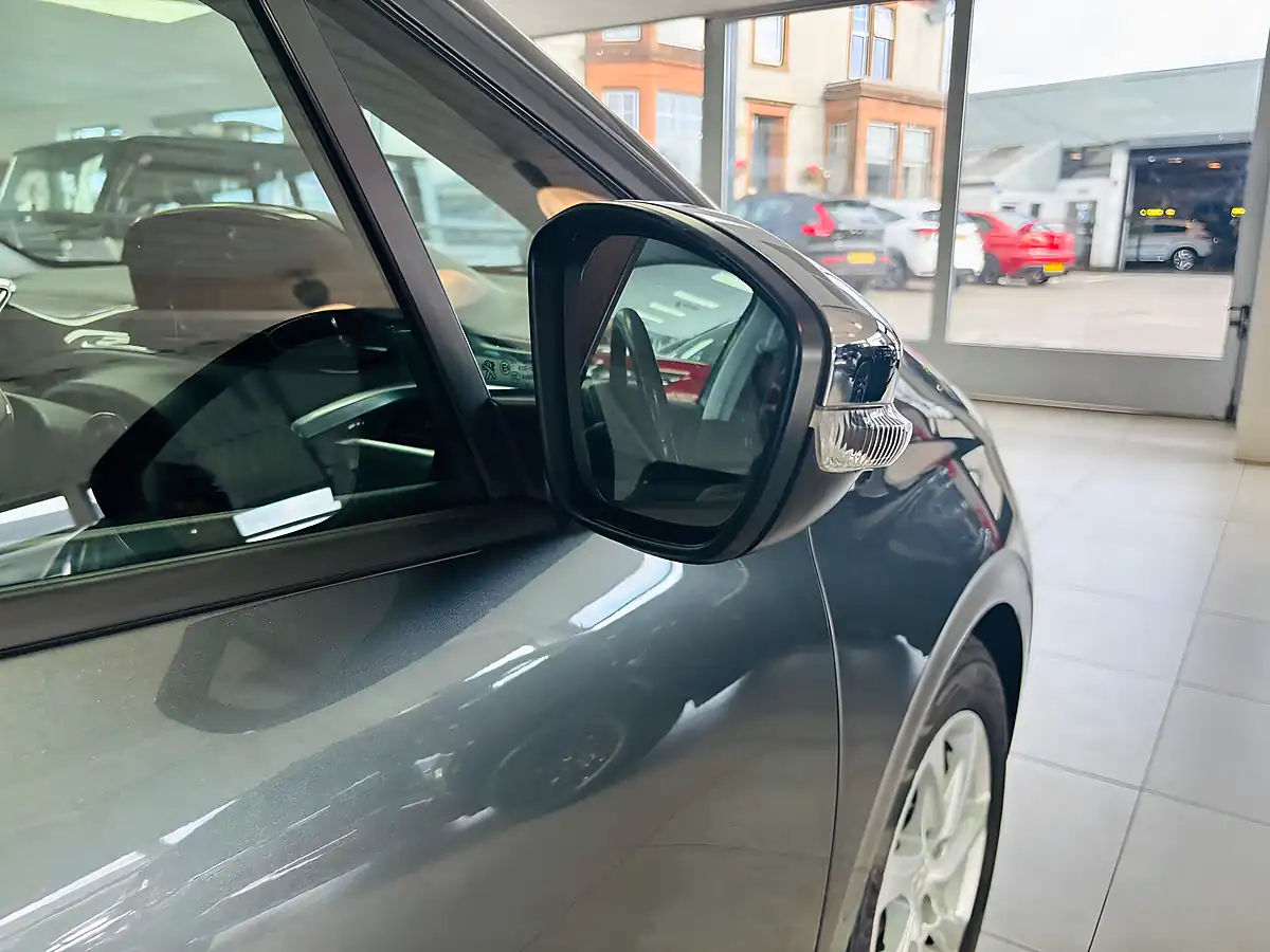 Used 2015 Peugeot 208 Style Grey - Interior and Exterior details 9