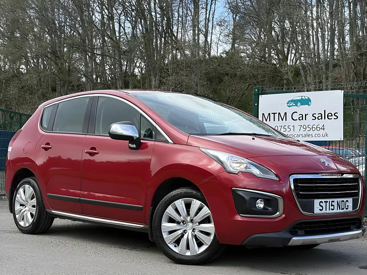 Used 2015 Peugeot 3008 Active Red - Front View