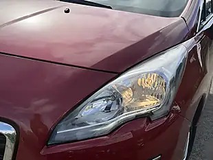Used 2015 Peugeot 3008 Active Red - Interior and Exterior details 10