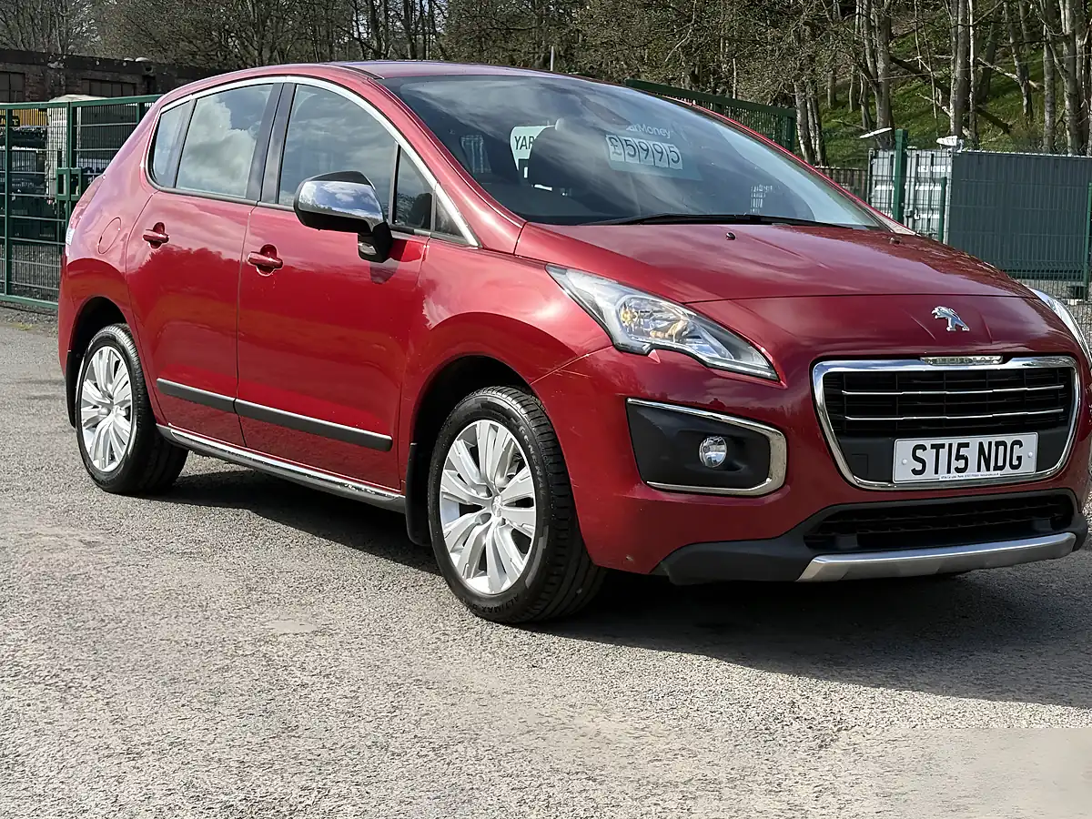 Used 2015 Peugeot 3008 Active Red - Interior and Exterior details 2