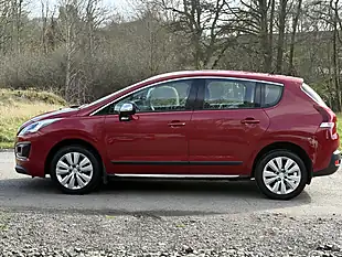 Used 2015 Peugeot 3008 Active Red - Interior and Exterior details 8