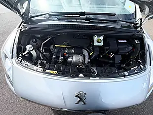 Used 2015 Peugeot 3008 Active Silver - Interior and Exterior details 4