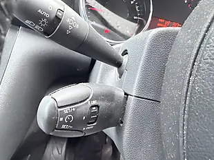 Used 2015 Peugeot 3008 Active White - Interior and Exterior details 16