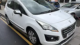 Used 2015 Peugeot 3008 Active White - Interior and Exterior details 4