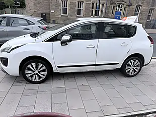 Used 2015 Peugeot 3008 Active White - Interior and Exterior details 5