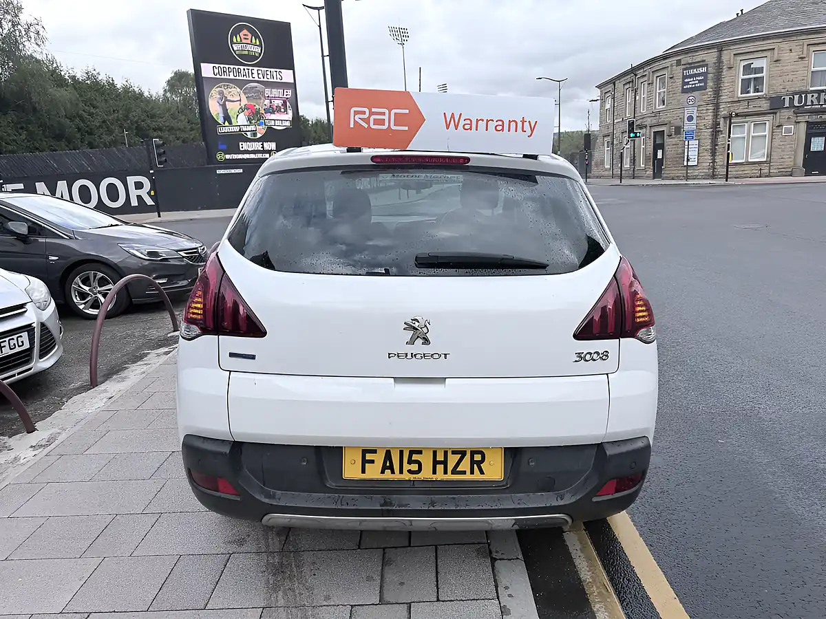 Used 2015 Peugeot 3008 Active White - Interior and Exterior details 7