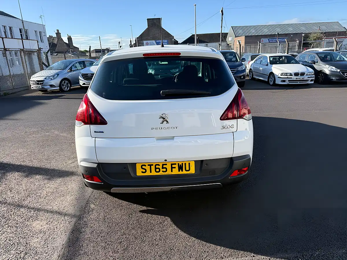 Used 2015 Peugeot 3008 Active White - Interior and Exterior details 6