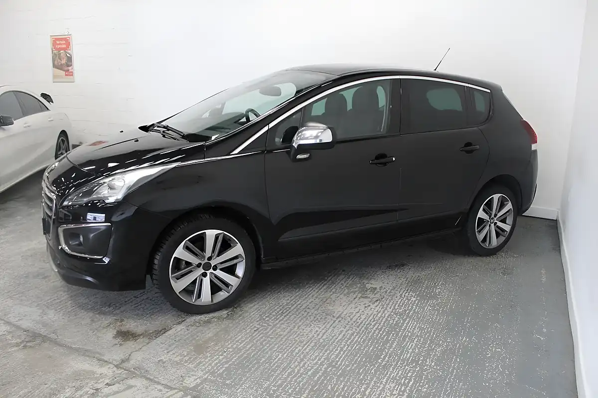 Used 2015 Peugeot 3008 Allure Black - Interior and Exterior details 4