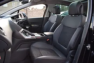Used 2015 Peugeot 3008 Allure Black - Interior and Exterior details 16