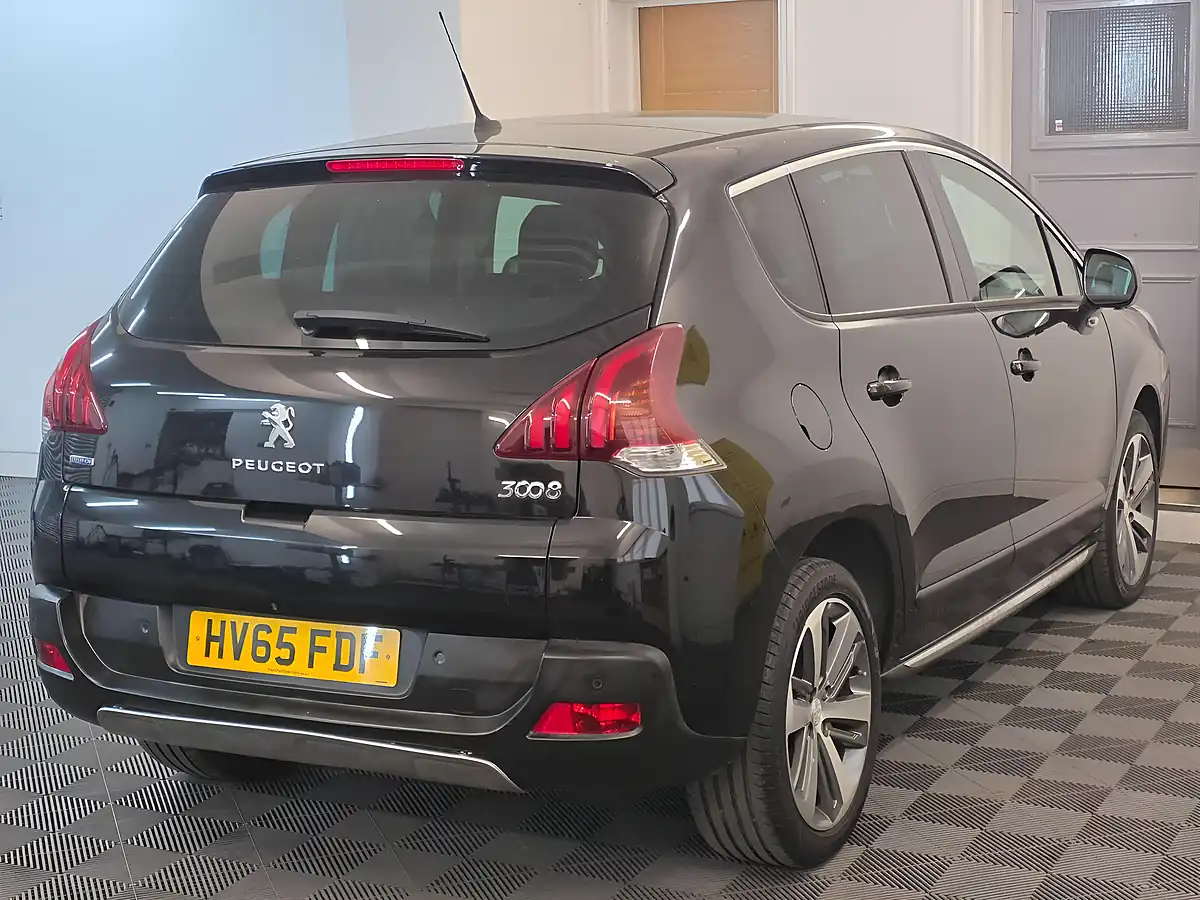 Used 2015 Peugeot 3008 Allure Black - Interior and Exterior details 6