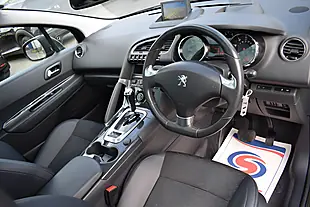 Used 2015 Peugeot 3008 Allure Black - Interior and Exterior details 7