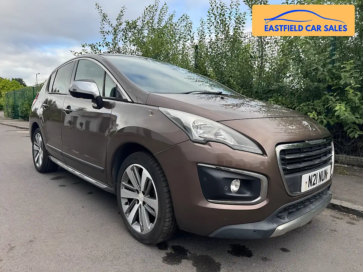 Used 2015 Peugeot 3008 Allure Brown - Front View