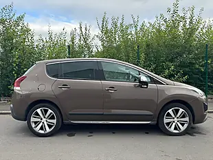 Used 2015 Peugeot 3008 Allure Brown - Interior and Exterior details 2