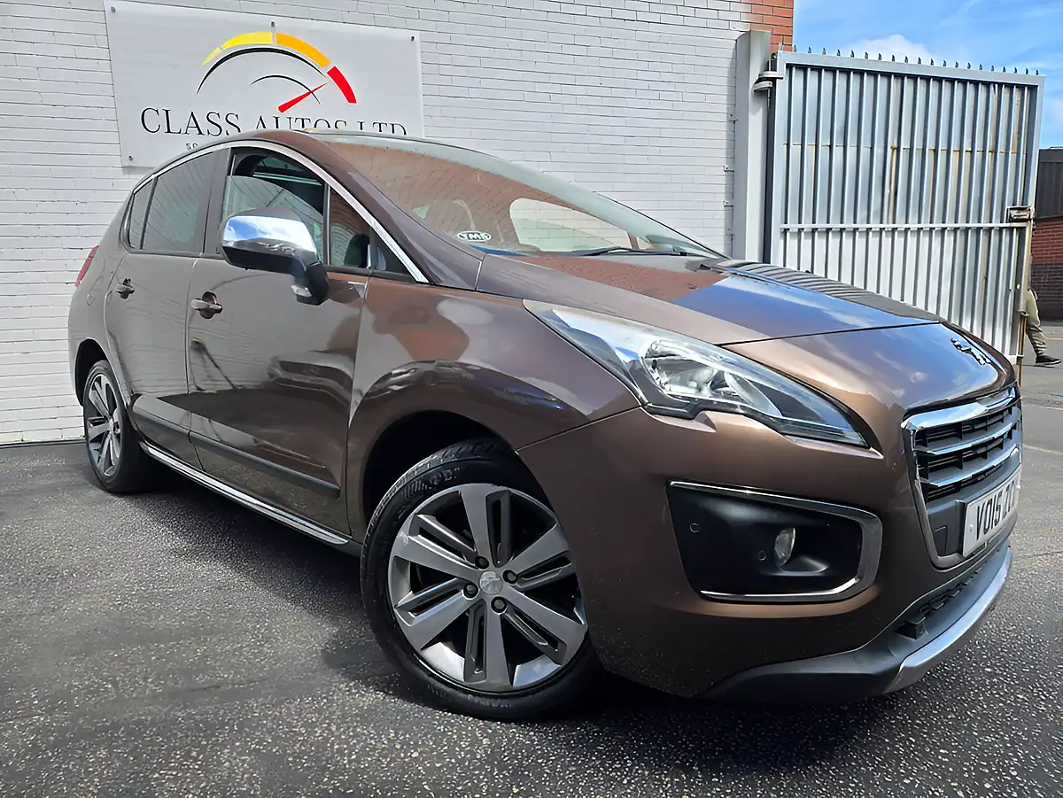 Used 2015 Peugeot 3008 Allure Egc Brown - Front View