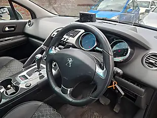 Used 2015 Peugeot 3008 Allure Egc Brown - Interior and Exterior details 12